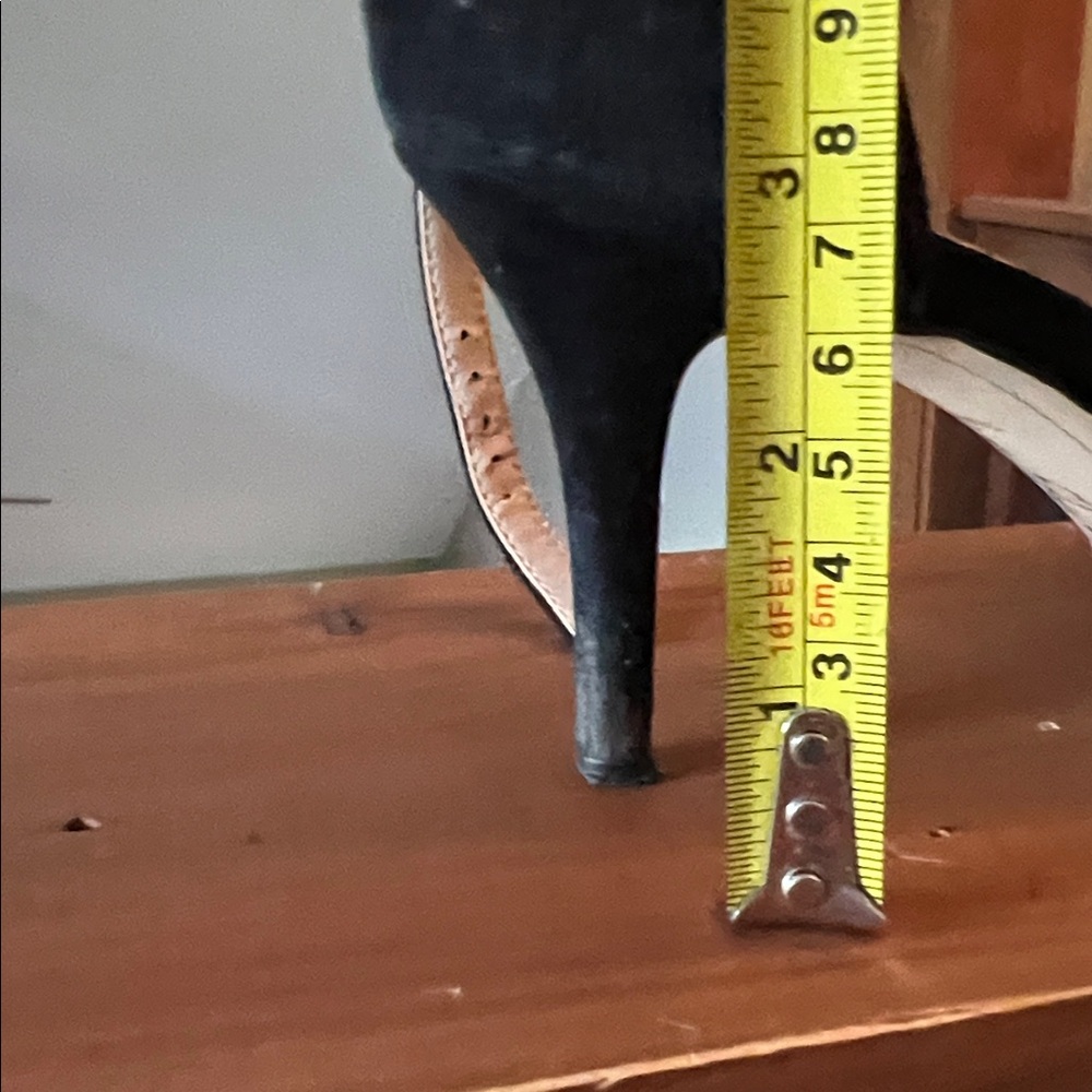 Sam Edelman Black Suede Open-Toe Heels - size 8 - Picture 3 of 3